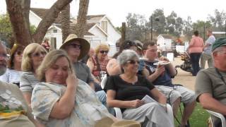 Don and Victoria Armstrong @ THE GLENDALE FOLK FESTIVAL 2012 014