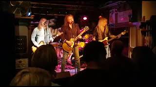 High Flyer - Status Quotes ( Status Quo Tribute)