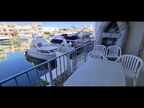 Appartement T3 sur la marina d'Empuriabrava avec amarre de 13x3.5m
