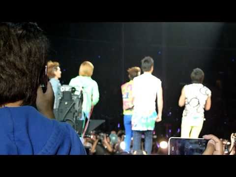 SMTOWN LIVE LA 2010 * SHINee - "Stand By Me" + "Replay"