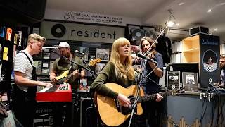 Lucy Rose - I Can&#39;t Change It All (live at Resident)