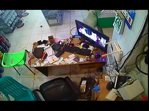 maling hp di toko cahaya agung penayoung