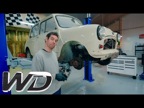 Elvis Gives This Classic Mini Mark 1 New Brakes And A New Engine | Wheeler Dealers