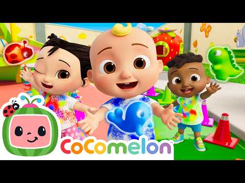 顏色歌 | 最棒的色彩路跑 - 障礙賽 | CoComelon 兒歌與童謠 (Color Song | Best Color Run - Obstacle Course | CoComelon Nursery Rhymes & Kids Songs)