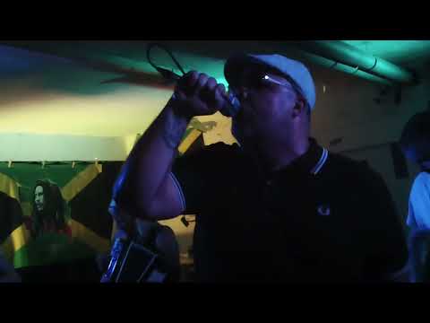 Union Thugs (super awesome revolutionary Oi! & Folk from Montreal (Canada)) live @ Hof 2023