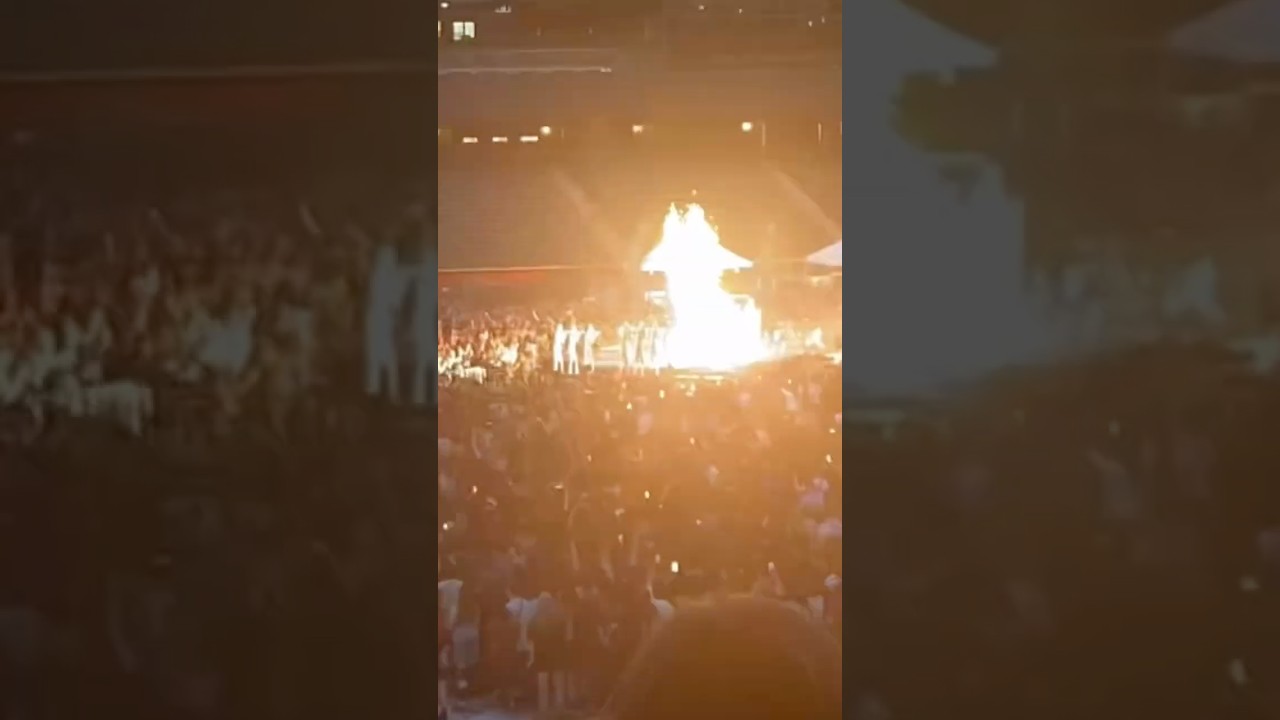 MCR Murders Politicians Live #mcr #mychemicalromance #live #concert #music #explosion