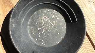 preview picture of video 'Western North Carolina Gold Prospecting -- Lost River Gold in action.'