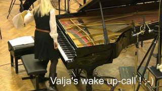 Valja's wake-up call ! ;-)