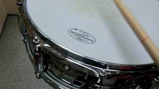 Video thumbnail for Pearl STE1450S SensiTone Elite Steel Shell 14x5 Snare Drum (2007-14) 【新宿店】 by 1484tv イシバシ楽器公式