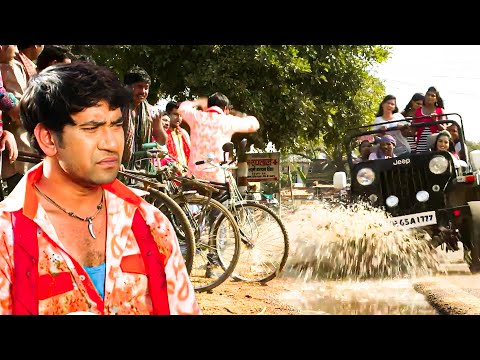 बनल बाप क बिगड़ी औलाद, खड़े हुए रिक्शा वालो के उपर गंदा पानी फेका - Nirahua, Aamrapali Action Scene
