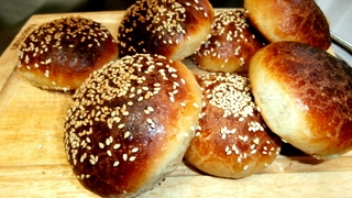 מתכון קל ללחמניות ביתיות עם שומשופ