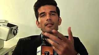 Taher Shabbir's aka Viraj Singh Ranawat of Nisha Aur Uske Cousins - Mujhko Pehchaan Lo video