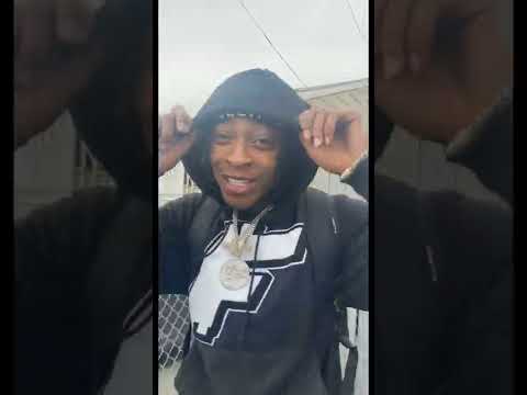 Capolow304 checks in w/ Star Quality Ent, in the TRENCHES OF OAKLAND