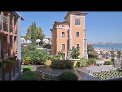 3 bedroom apartment in front of the sea