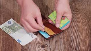 Надежный кожаный зажим для денег Grande Pelle 11668 коричневый