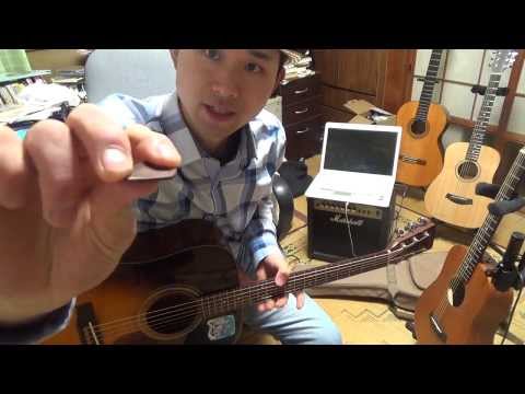 Baby Taylor vs Dreadnote guitar acoustic strokestyle