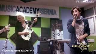 Michele Perniola Feat Jennifer Batten _ BEAT IT Live in Queens Academy Isernia