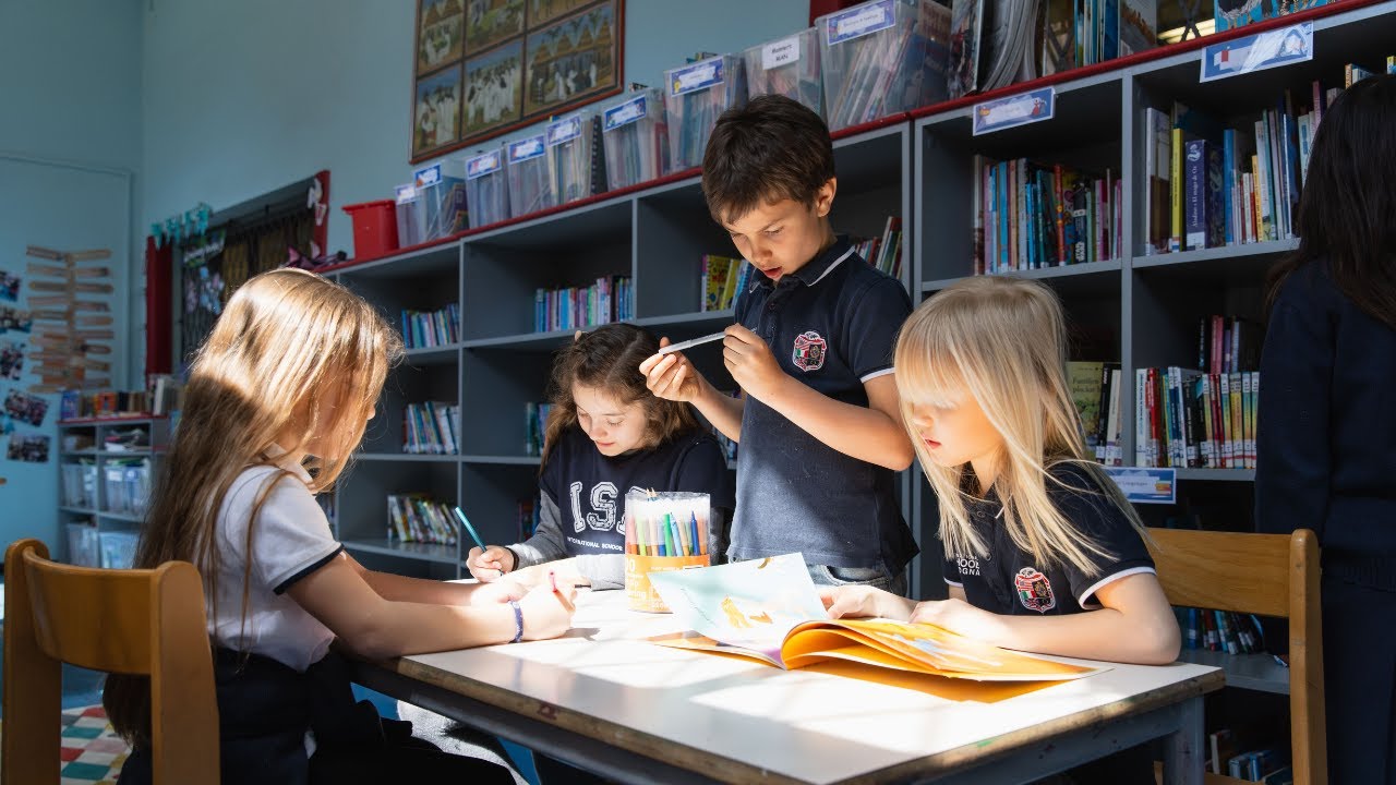 International School of Bologna — video