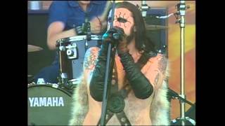 Turbonegro: &quot;All my friends are dead&quot; - Festimad 2005 - HD