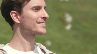 YouTube Video IecSexJpTYE for Product Canon RF 70-200mm F2.8L IS USM Lens by Company Canon in Industry Lenses