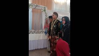 Download lagu Prosesi temu manten resepsi Dien dan Lia - Pernikahan adat Jawa Demak mp3 Download lagu Prosesi temu manten resepsi Dien dan Lia - Pernikahan adat Jawa Demak mp3