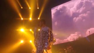 Oscar and the Wolf - Nora @ Lotto Arena (Antwerp) 28/03/15