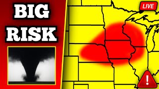 The 1 Mile Wide Tornado In Iowa, As It Occurred Live - 4/17/25
