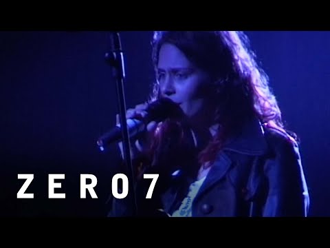 Zero 7 Feat. Sophie Barker - Spinning (The Big Chill Festival 2001)