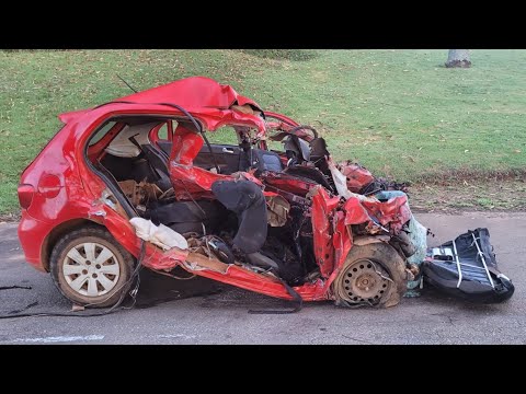 Cinco pessoas morrem após batida entre carro e carreta na BR-414, em Cocalzinho de Goiás