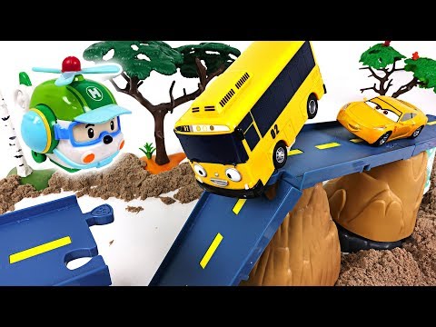 There was an earthquake Tayo, Robocar Poli town! Super Wings! Rescue your friends! - DuDuPopTOY