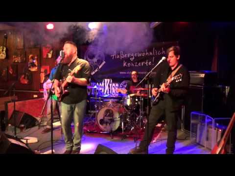 download lagu mp3 mp4 Sweetkiss Momma, download lagu Sweetkiss Momma gratis, unduh video klip Sweetkiss Momma