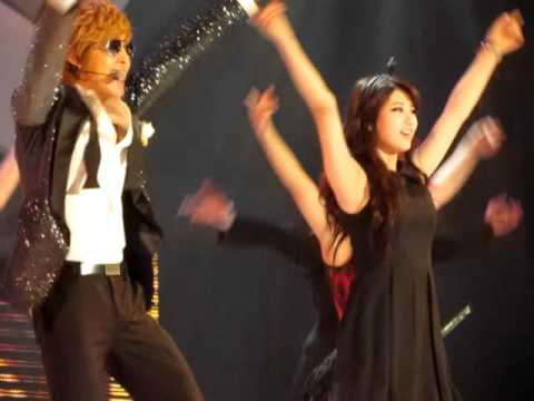 111129 MAMA 2011 - Kim Hyun Joong Lucky Guy (with Miss A Suzy)