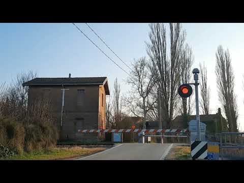 Passaggio a livello n.33 - Casale del Cantone - Via del Parco (Km 7+459)