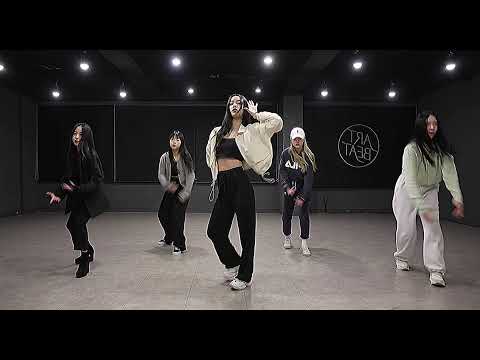 f(x) 에프엑스 - Red Light [dance pratice mirrored] ARTBEAT Studio Ver.