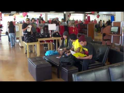 Bigger, better bookstore opens at UH Hilo