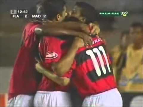 Luizão, o camisa 9 da Gávea.