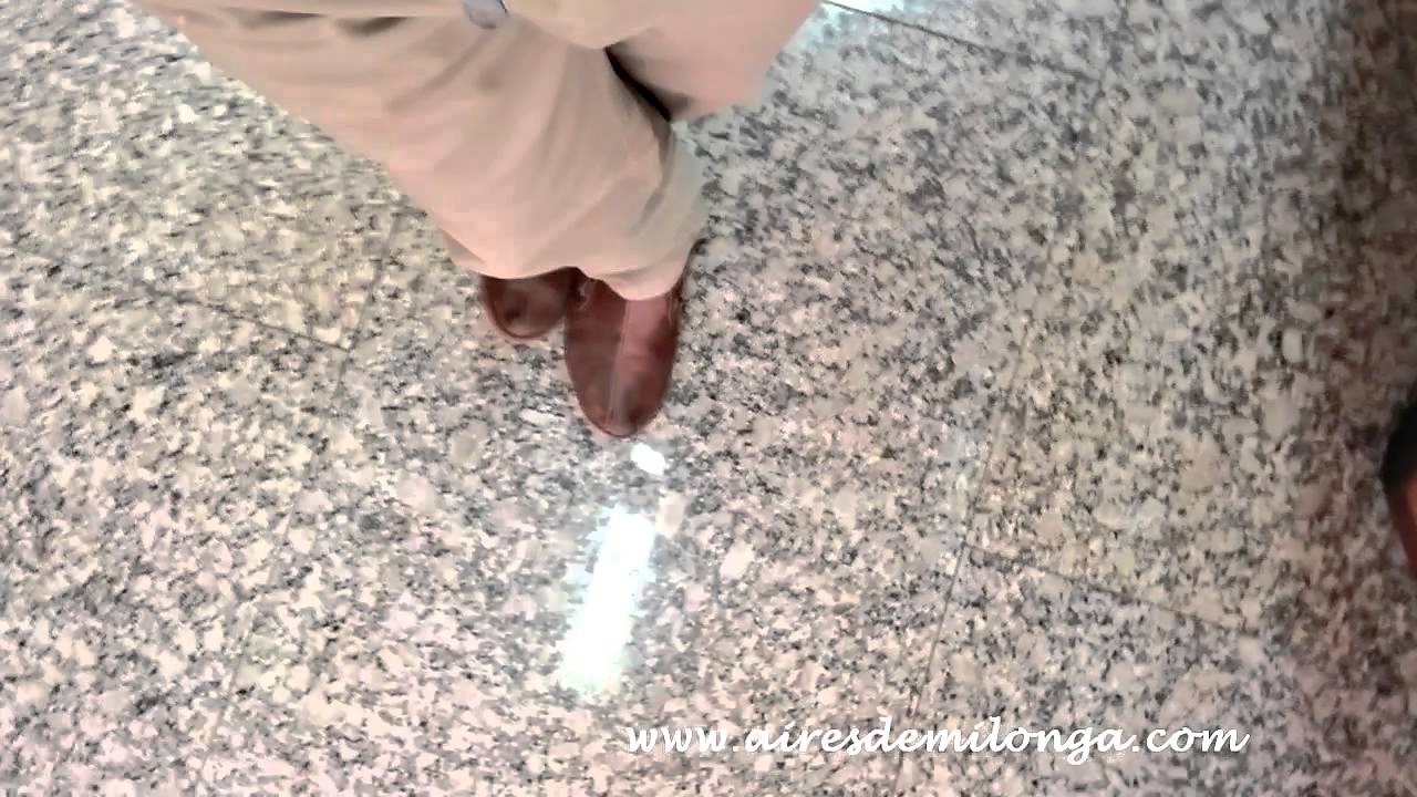 Clase de tango class, Ejercicio para  estabilidad y cambio de peso. Carlos Neuman