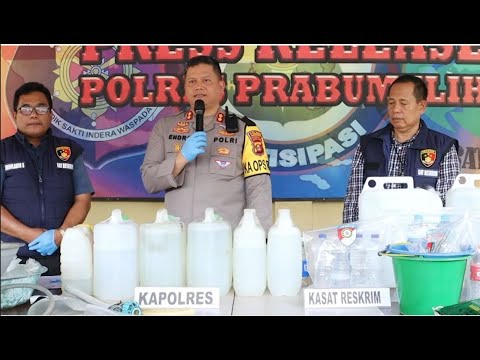 POLRES PRABUMULIH UNGKAP KASUS PENINDAKAN PRODUKSI MIRAS JENIS CIU