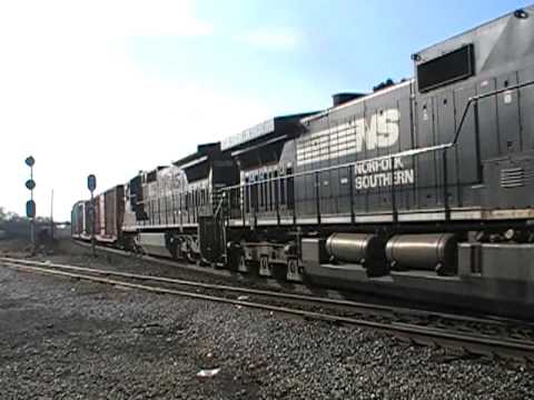 NS 8905 Leads NS G38 "Georgia Local" at North Dalton