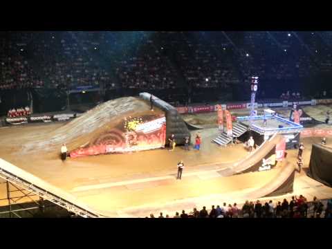 Night of the Jumps München 2013 (Biker zwischeneinlage Teil 1)