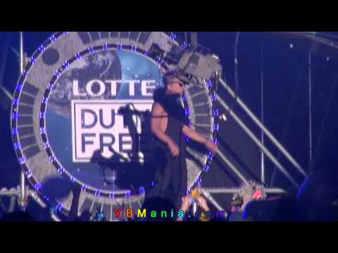 Taeyang - Hands Up (111001 Lotte Family Concert) Fancam [HD]