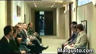 Como un amigo te puede ayudar a encontrar empleo