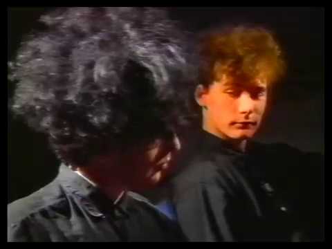 The Jesus and Mary Chain interview (Rockin in the UK) October 1988