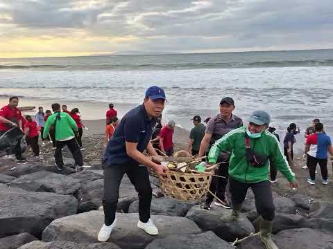 Pemerintah Kota Denpasar melaksanakan aksi bersih-bersih 