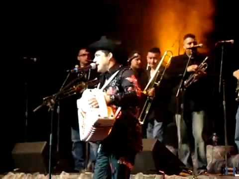 Banda Azpericueta y Los Dareyes De La Sierra - Arriba Pichataro y El Corrido del Puma 2009