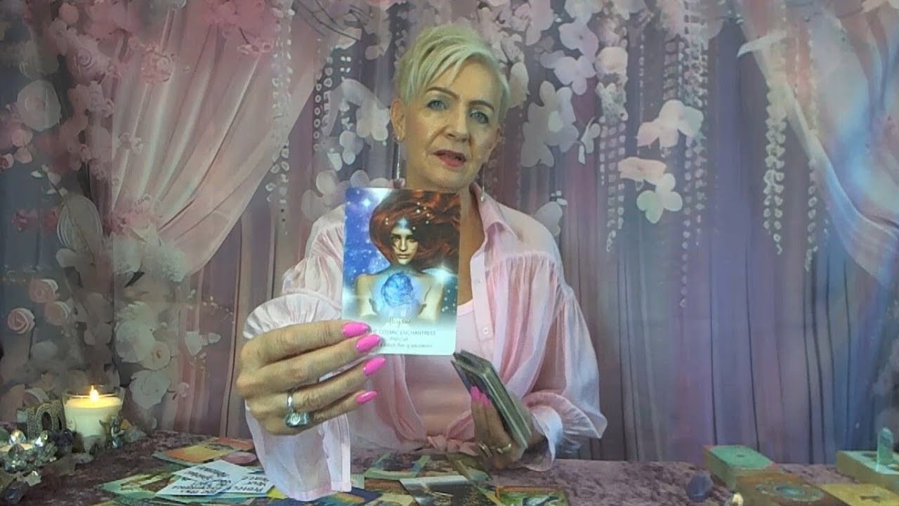 PISCES OCTOBER 2025 Totally Switching it Up on People…Stepping Fully into Your Star Power