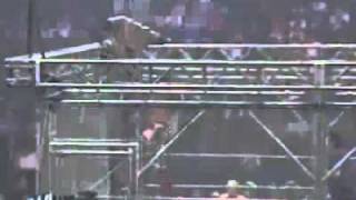 Edge vs.Batista (Steel Cage Match) PART 2-3 (HQ)