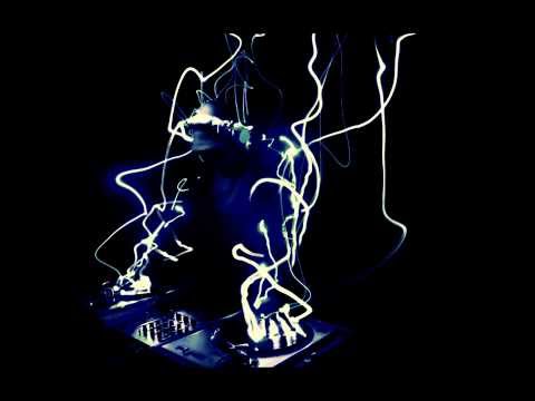 Showtek vs The Partysquad & Mitchell Niemeyer - We Like To #PantsDown (Zebpet Mashup)