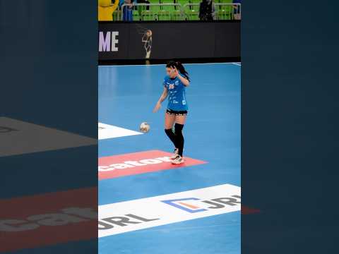 She called the tactic 🤘😨 #håndbold #handball #ehfcl #elw