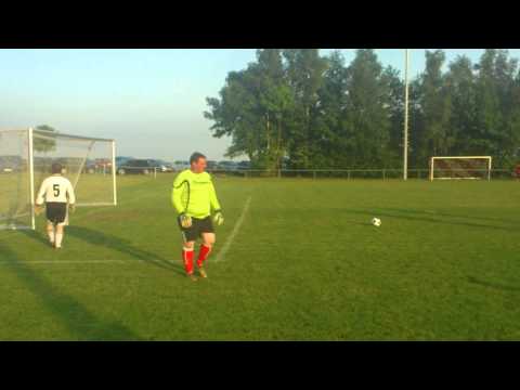 Elfmeterschießen AH TuS Mötsch ./. AH Waxweiler am 06.07.2013